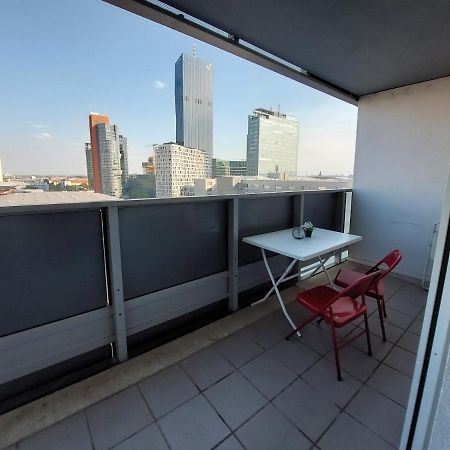 Tower Apartment With Private Terrace Next To Uno Відень Екстер'єр фото